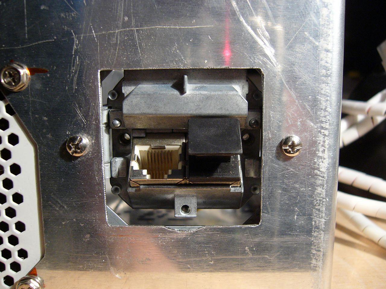 [30/07/2012] Update vom 30.07.: finales Update mit schwarzem Lack-Finish (18)