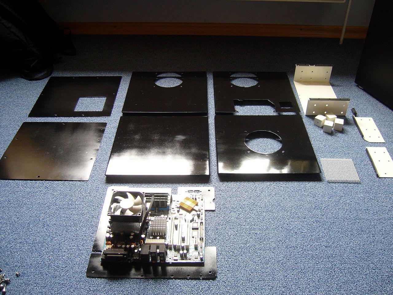[30/07/2012] Update vom 30.07.: finales Update mit schwarzem Lack-Finish (46)