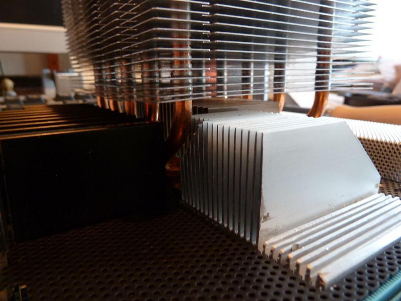 [20/07/2012] Update vom 20.07: Eigenbau-NB-Kühler und Riss im Plexiglas (14)