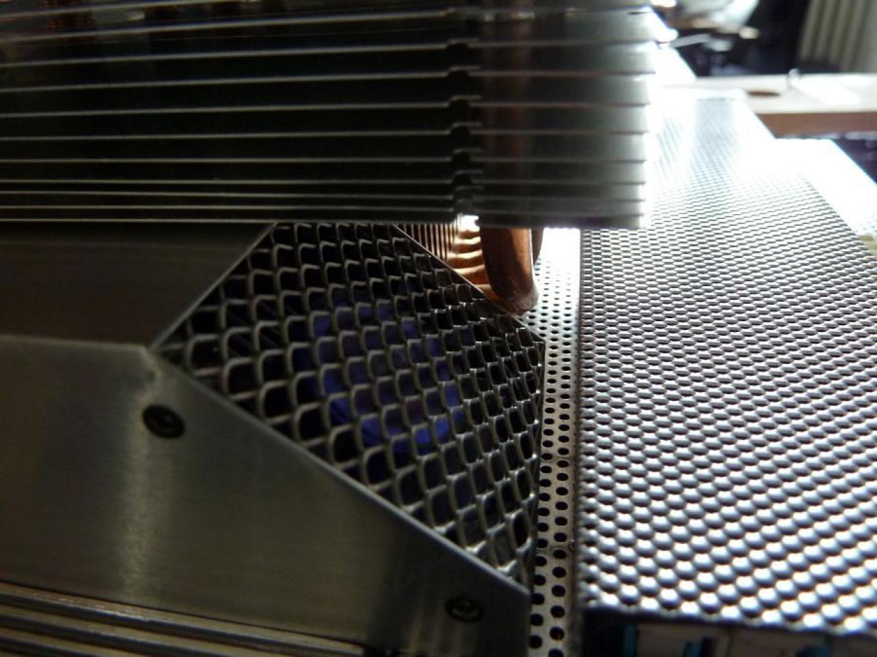 [20/07/2012] Update vom 20.07: Eigenbau-NB-Kühler und Riss im Plexiglas (19)
