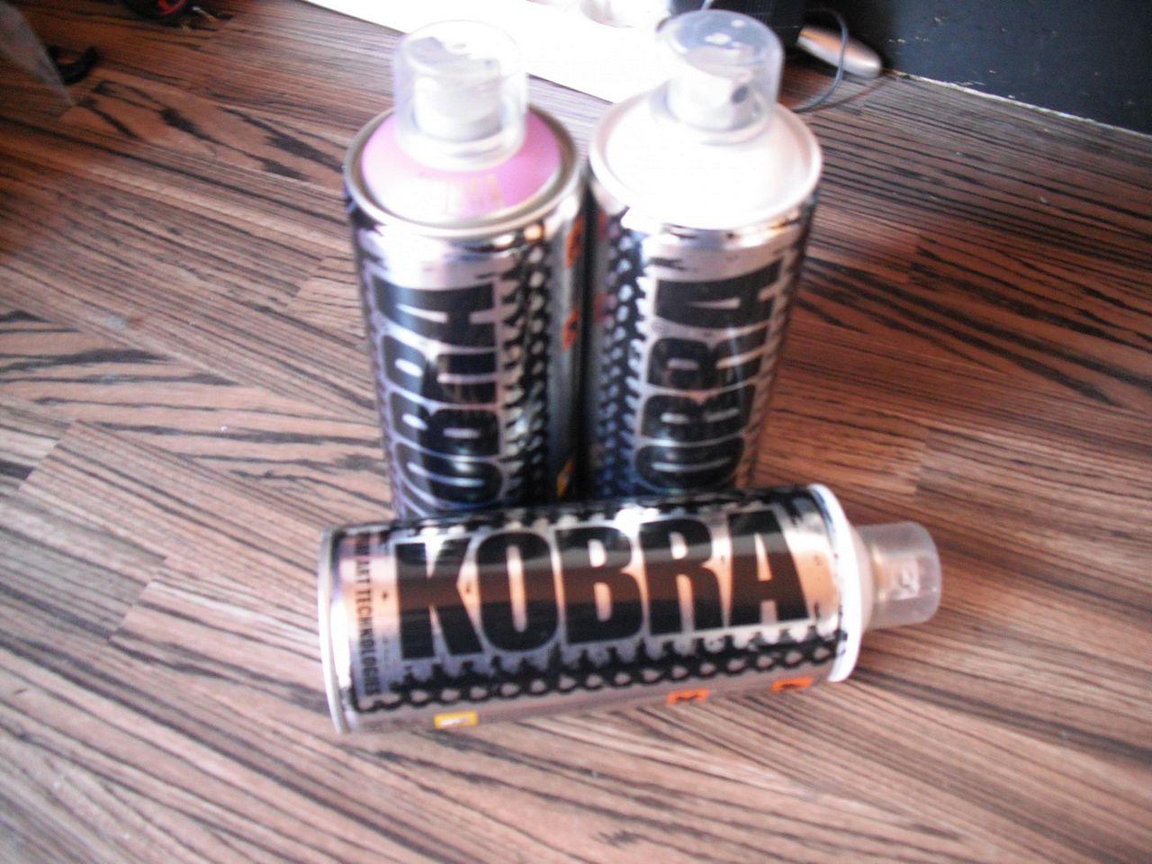 [27/07/2012] Purple White: Casemod mit gemoddeter Grafikkarte (1)