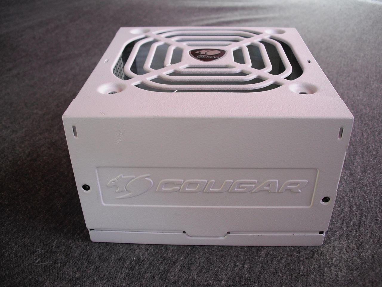 [27/07/2012] Purple White: Casemod mit gemoddeter Grafikkarte (7)