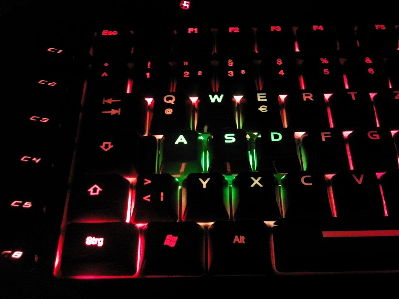 [13/07/2012] Update vom 14.07. mit teuflischem Nager, Racing-Setups und Tastatur-Sammlung (15)