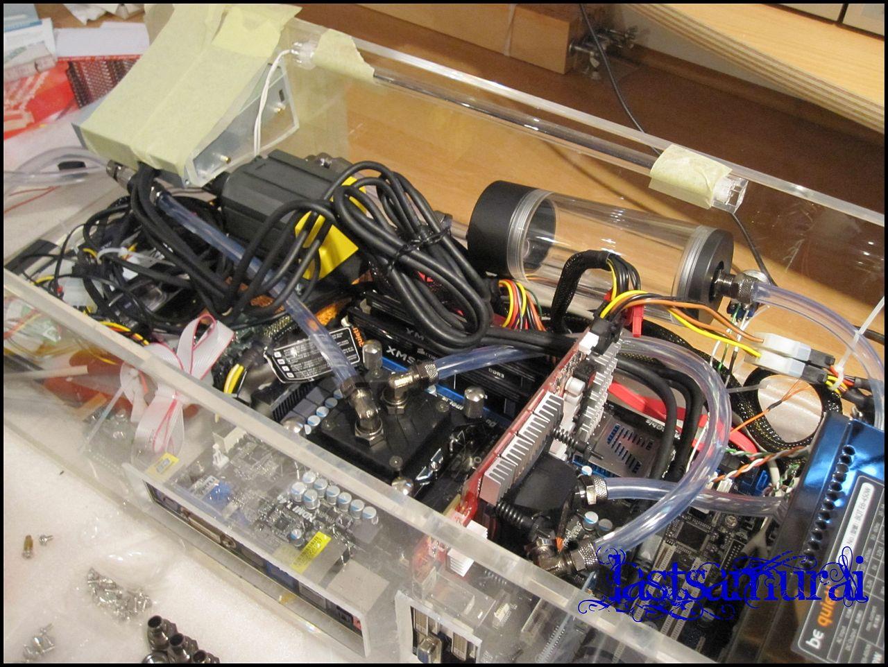 [10/07/2012] Update vom 10.07.: Hardware wird installiert (14)