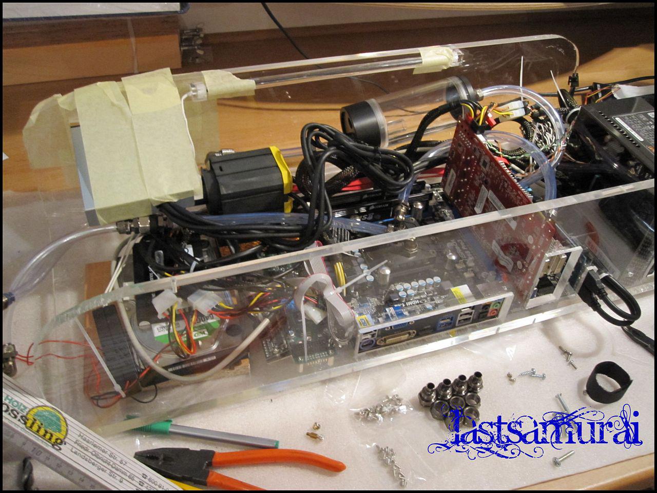 [10/07/2012] Update vom 10.07.: Hardware wird installiert (15)