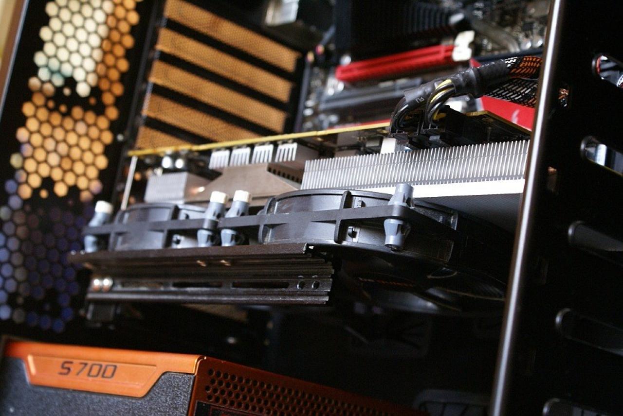 [06/07/2012] Update vom 08.07. mit neuen Prototypen, Silent-Mods und nackten Platinen (26)