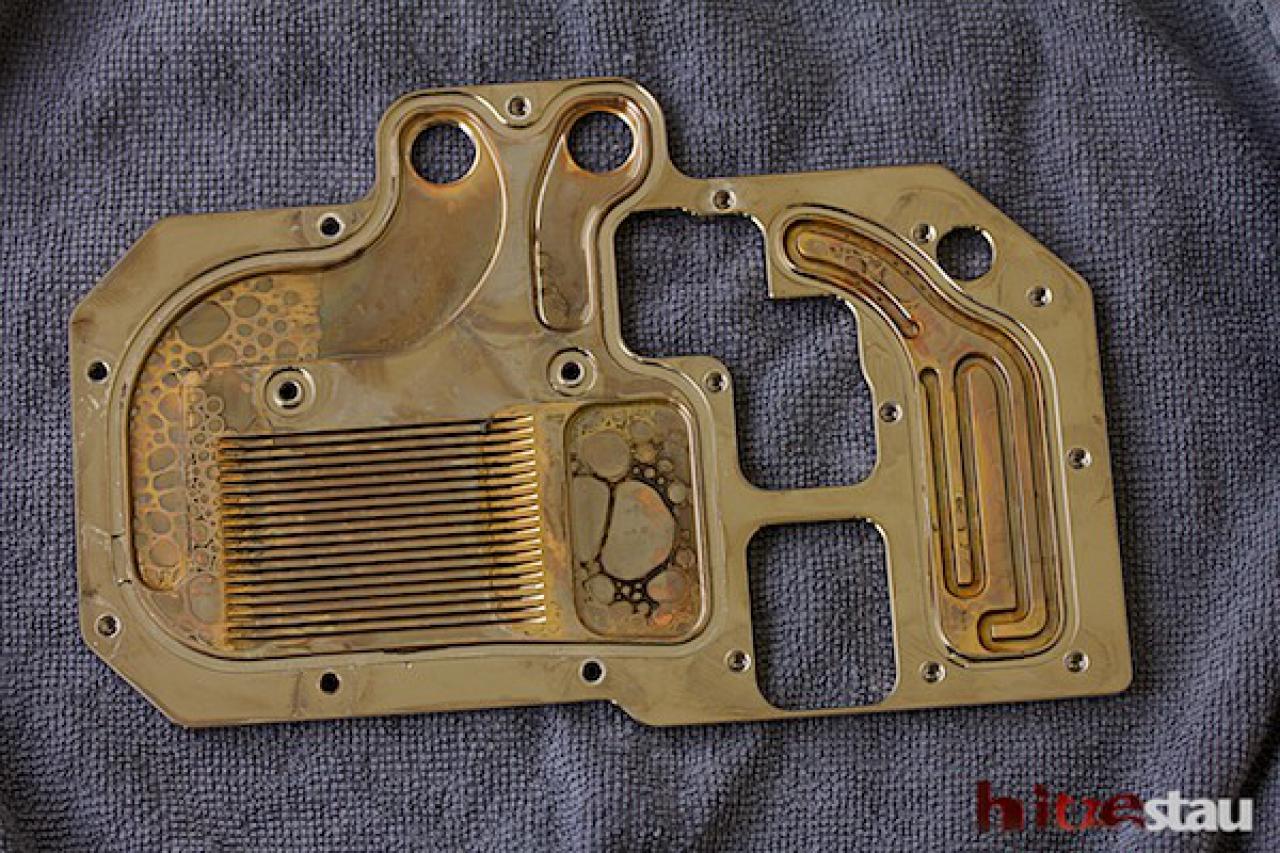 [06/07/2012] Projekt Hitzestau: Schrauber-Duo baut Wakü-PC mit wandmontiertem Mo-Ra3 (29)