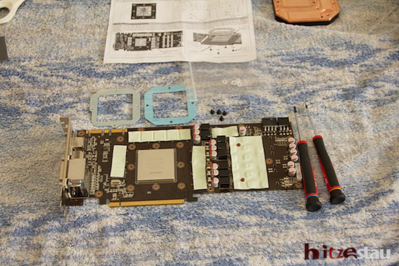 [06/07/2012] Projekt Hitzestau: Schrauber-Duo baut Wakü-PC mit wandmontiertem Mo-Ra3 (42)
