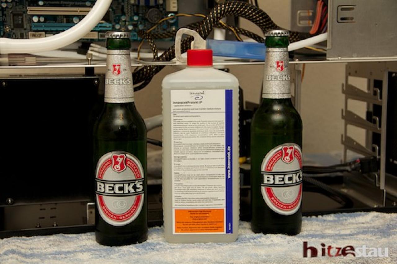 [06/07/2012] Projekt Hitzestau: Schrauber-Duo baut Wakü-PC mit wandmontiertem Mo-Ra3 (64)