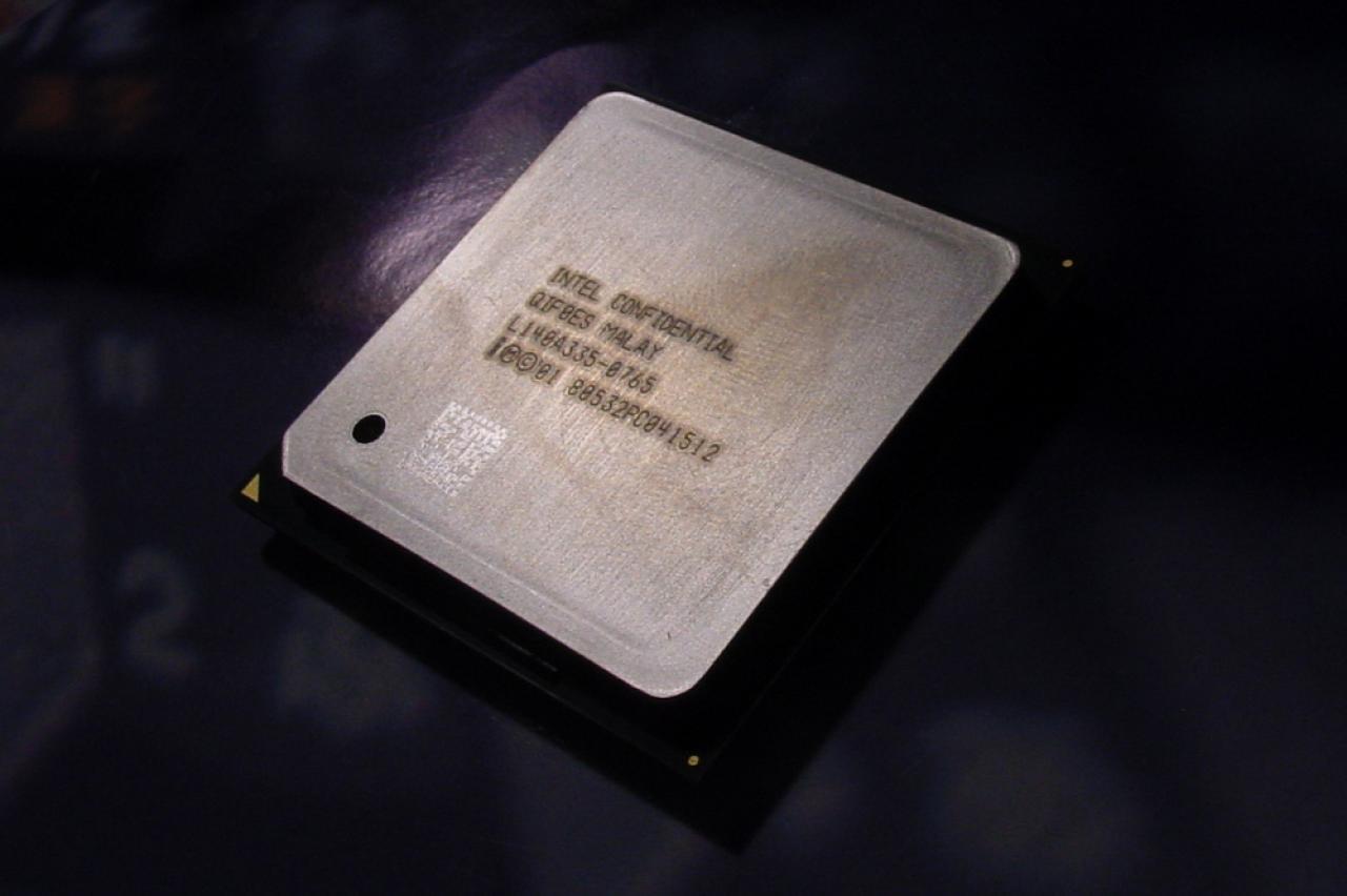 [13/07/2012] Platz 18	Intel Pentium 4 (Northwood) mit 19	Stimmen und somit	4.81%