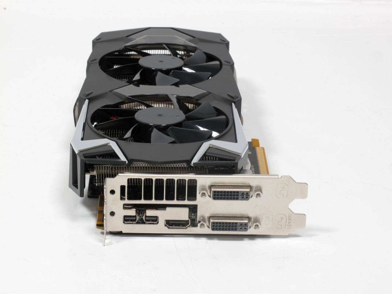 [16/07/2012] Sapphire Radeon HD 7970 TOXIC 6GB: Die 1,2-GHz-Grafikkarte mit 6.144 MiB im PCGH-Test (3)