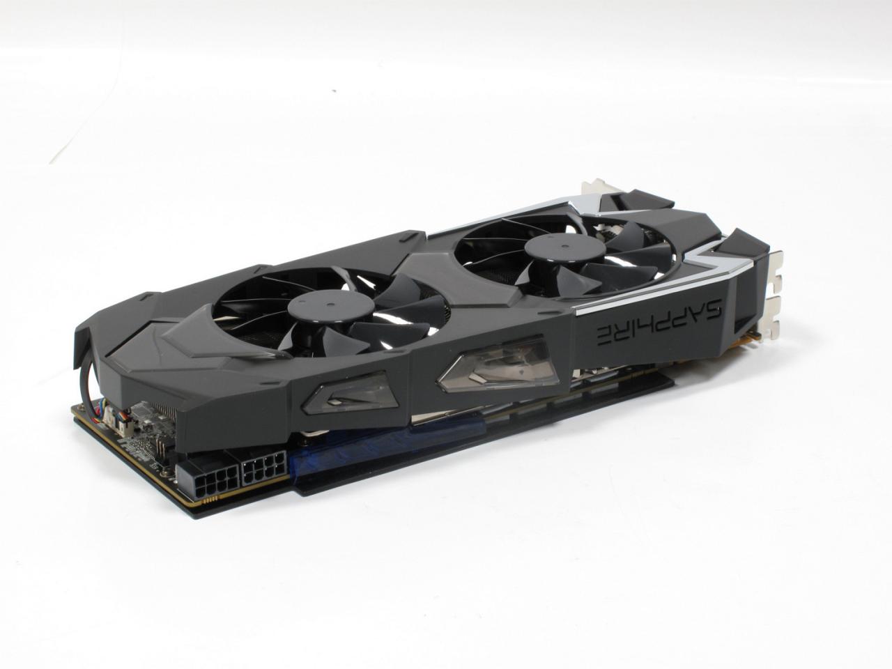 [16/07/2012] Sapphire Radeon HD 7970 TOXIC 6GB: Die 1,2-GHz-Grafikkarte mit 6.144 MiB im PCGH-Test (4)