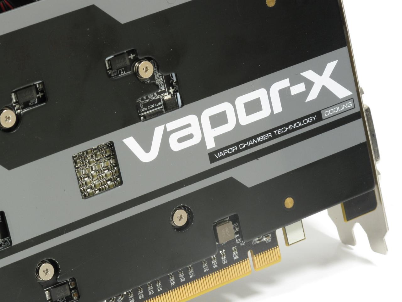 [16/07/2012] Warum nur 3 wenn man auch 6 GiByte Grafikspeicher habenkann? Sapphire zeigt mit der Radeon HD 7970 TOXIC 6GB was geht: Die 1,2-GHz-Grafikkarte mit 6.144 MiB im PCGH-Test.