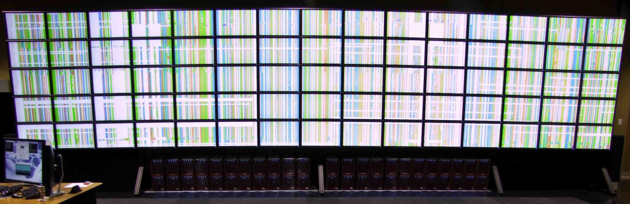 [12/07/2012] Display-Cluster in Aktion: Bewegungsteuerung per Kinect und iPhone (2)