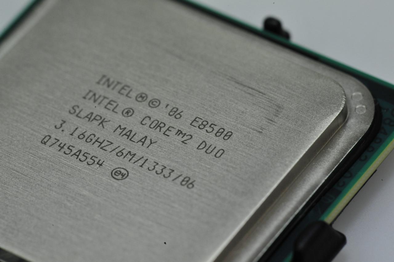 [13/07/2012] Platz 6 Intel Core 2 Duo E8x00 (Wolfdale) mit 33	Stimmen und somit 8.35%
