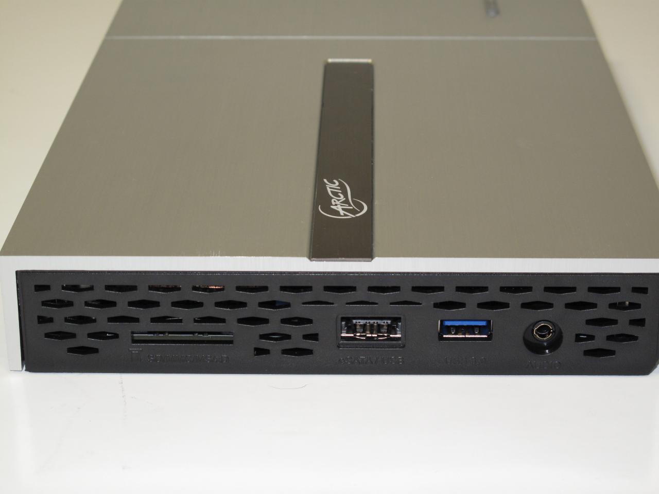 [19/07/2012] Arctic MC101 - Schicker Trinity-HTPC vom Kühlerspezialisten (4)