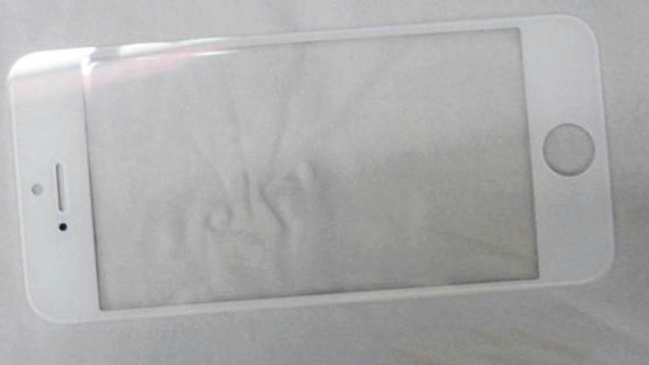 [16/07/2012] iPhone 5: Weiße Front in Fernost und BMW-Werbung aufgetaucht (2)