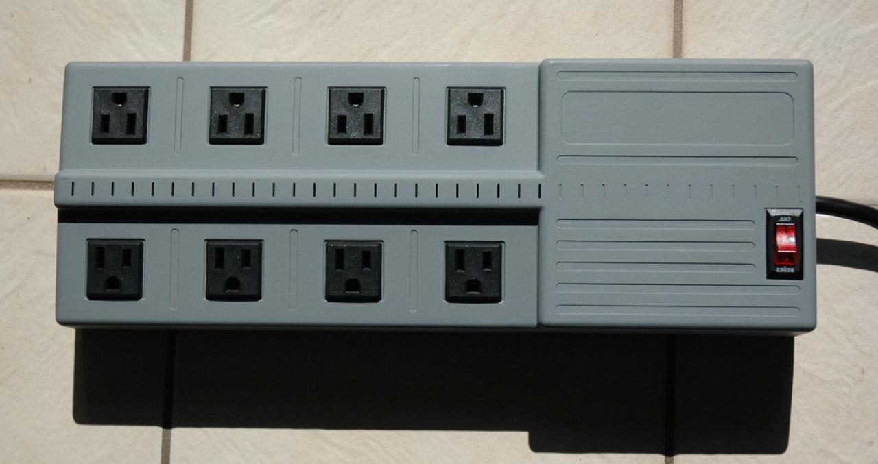 [23/07/2012] Wenn eine Mehrfachsteckdose zum Hackerwerkzeug wird - Power Pwn (8)