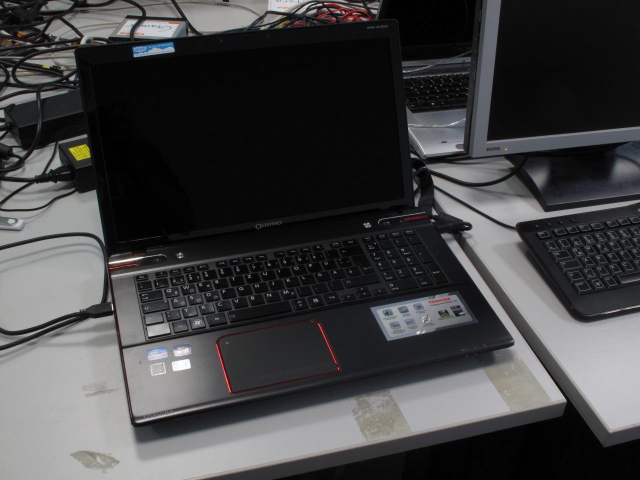 [17/07/2012] Toshiba Qosmio X870-119 (2)