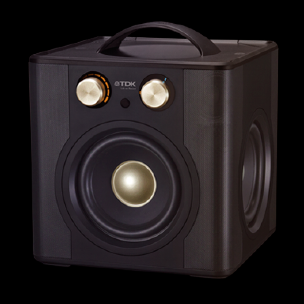 [31/08/2012] TDK präsentiert neue High-Fidelity-Lautsprecher ohne Kabel und neue Kopfhörer (4)