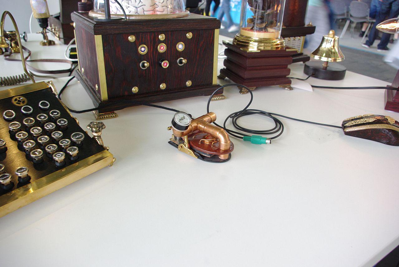 [27/08/2012] Steampunk-Mods, PCs in Fliegen-Optik und im Schreibttisch - Casemodding auf der Campus Party Berlin (10)