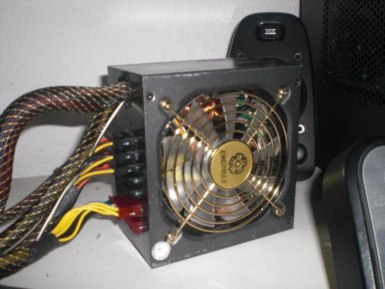 [09/08/2012] Enermax startet Langläufer-Wettbewerb für Netzteile - 22 Preise zu gewinnen (6)
