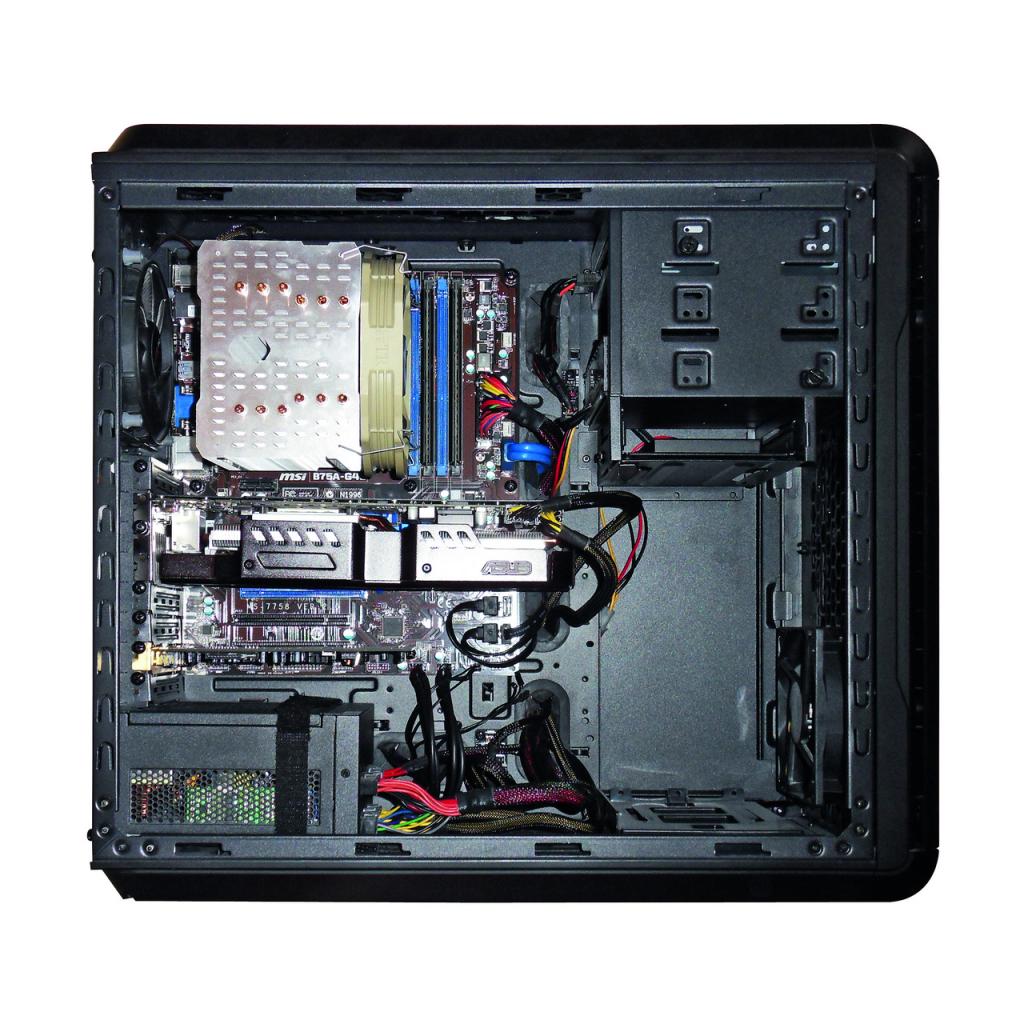 [01/08/2012] Eine axiale Grafikkarten-Kühlung ist zwar deutlich leiser als eine DHE-Modell (Direct Heat Exhaust), heizt aber die CPU weiter auf - ist diese aber gut gekühlt, ist eine axiale Kühlung zu bevorzugen