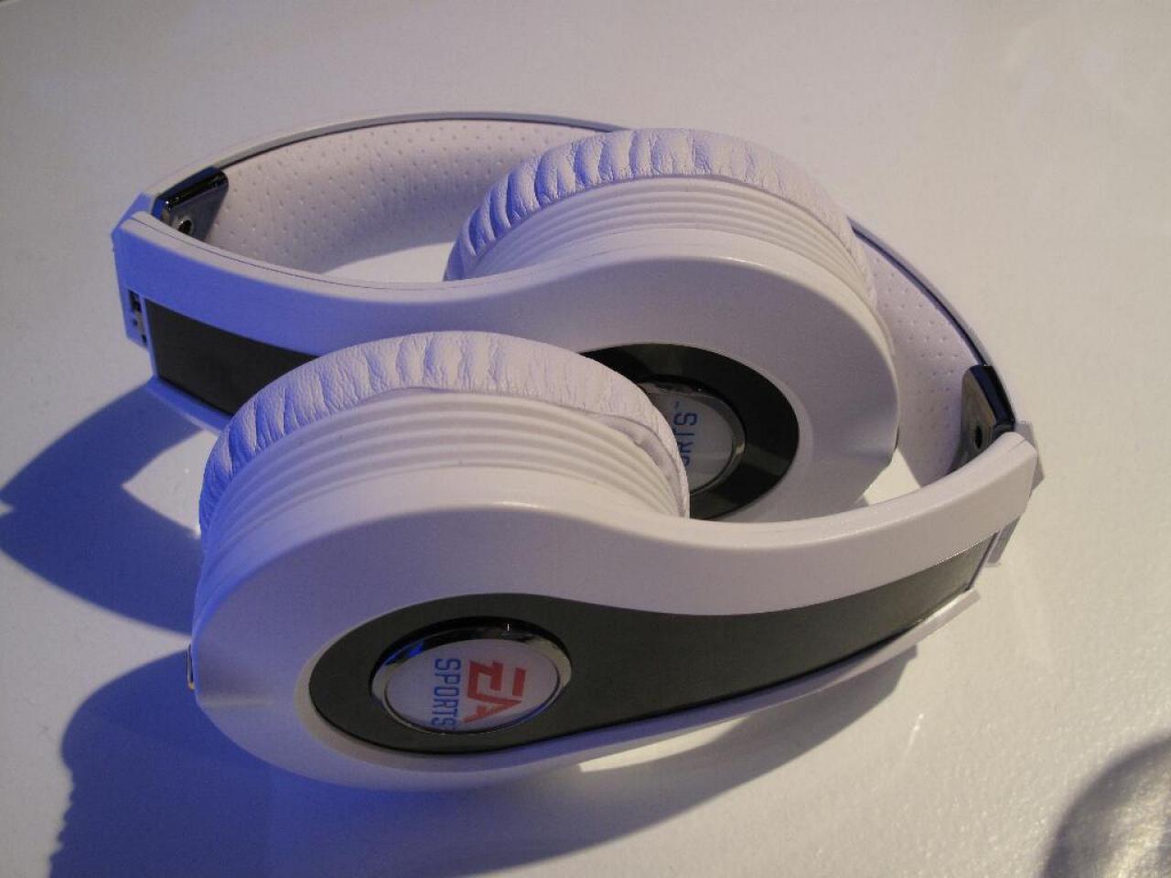 [16/08/2012] Prototyp eines High-End-Headsets von Monster im Hands-on-Test (3)