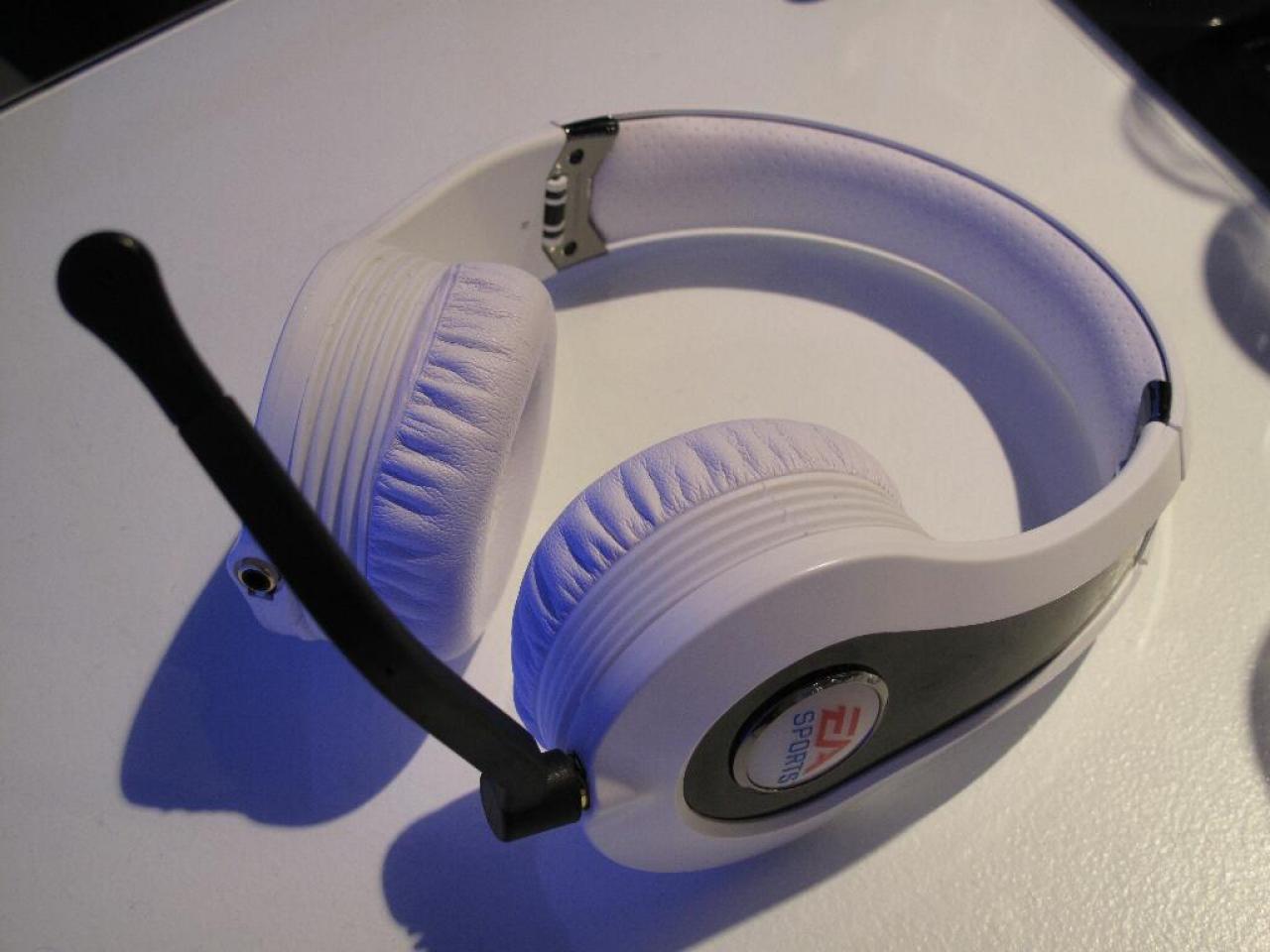 [16/08/2012] Prototyp eines High-End-Headsets von Monster im Hands-on-Test (5)