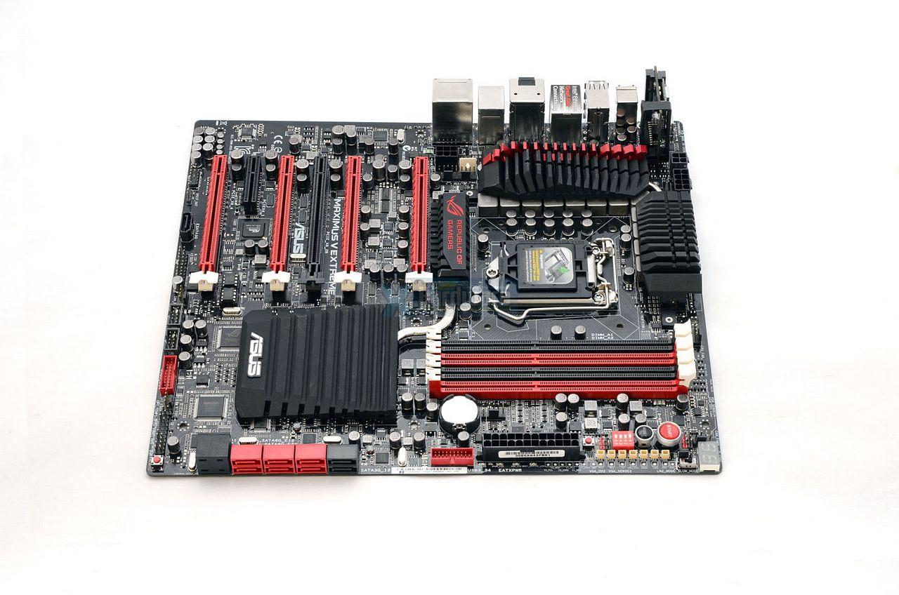 [28/08/2012] Asus Maximus V Extreme: Test des High-End-Mainboards im PCGHX-Forum (8)