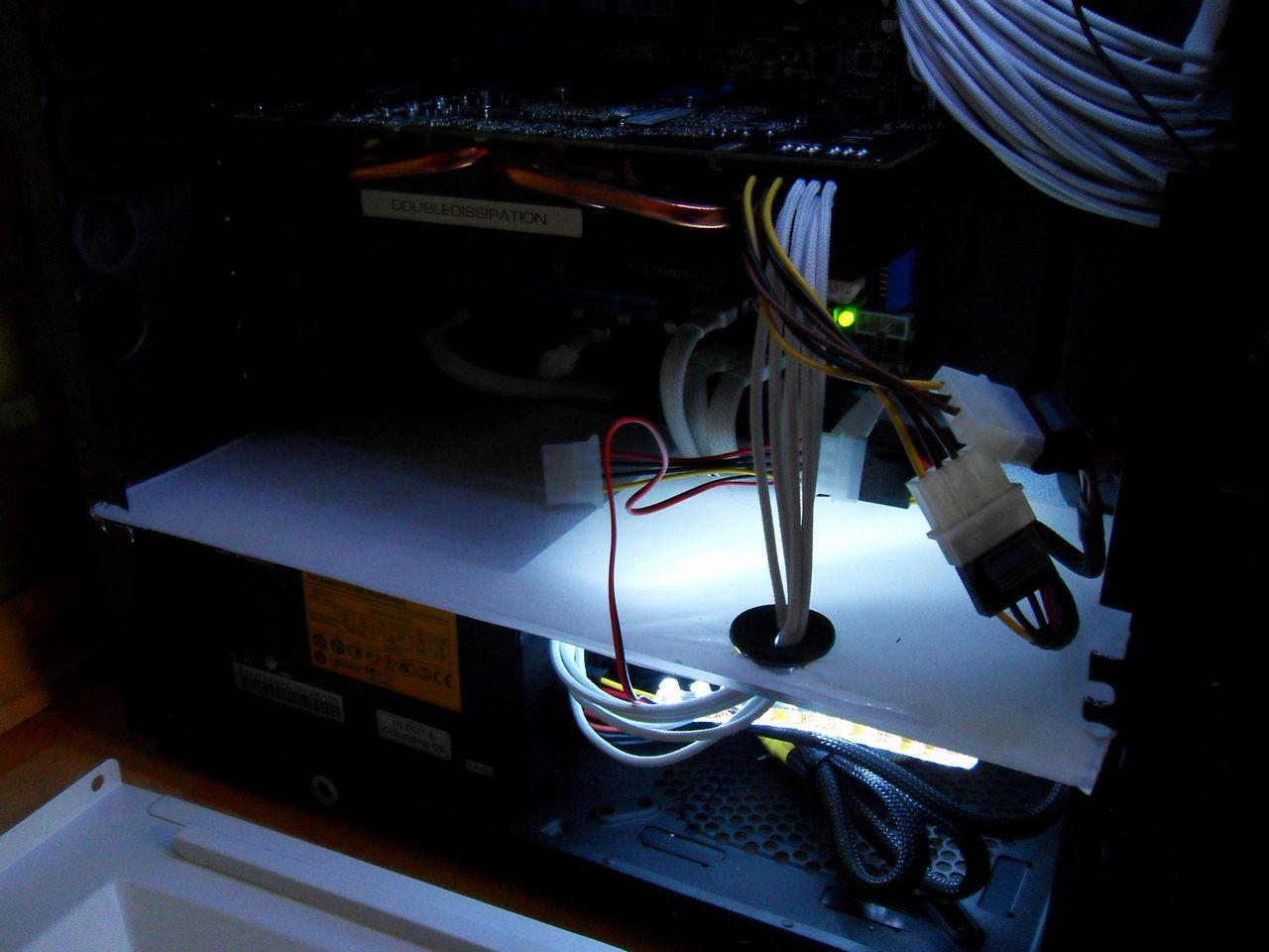 [31/08/2012] Update vom 31.08.: Finale Bilder des kontrastreichen PCs (12)