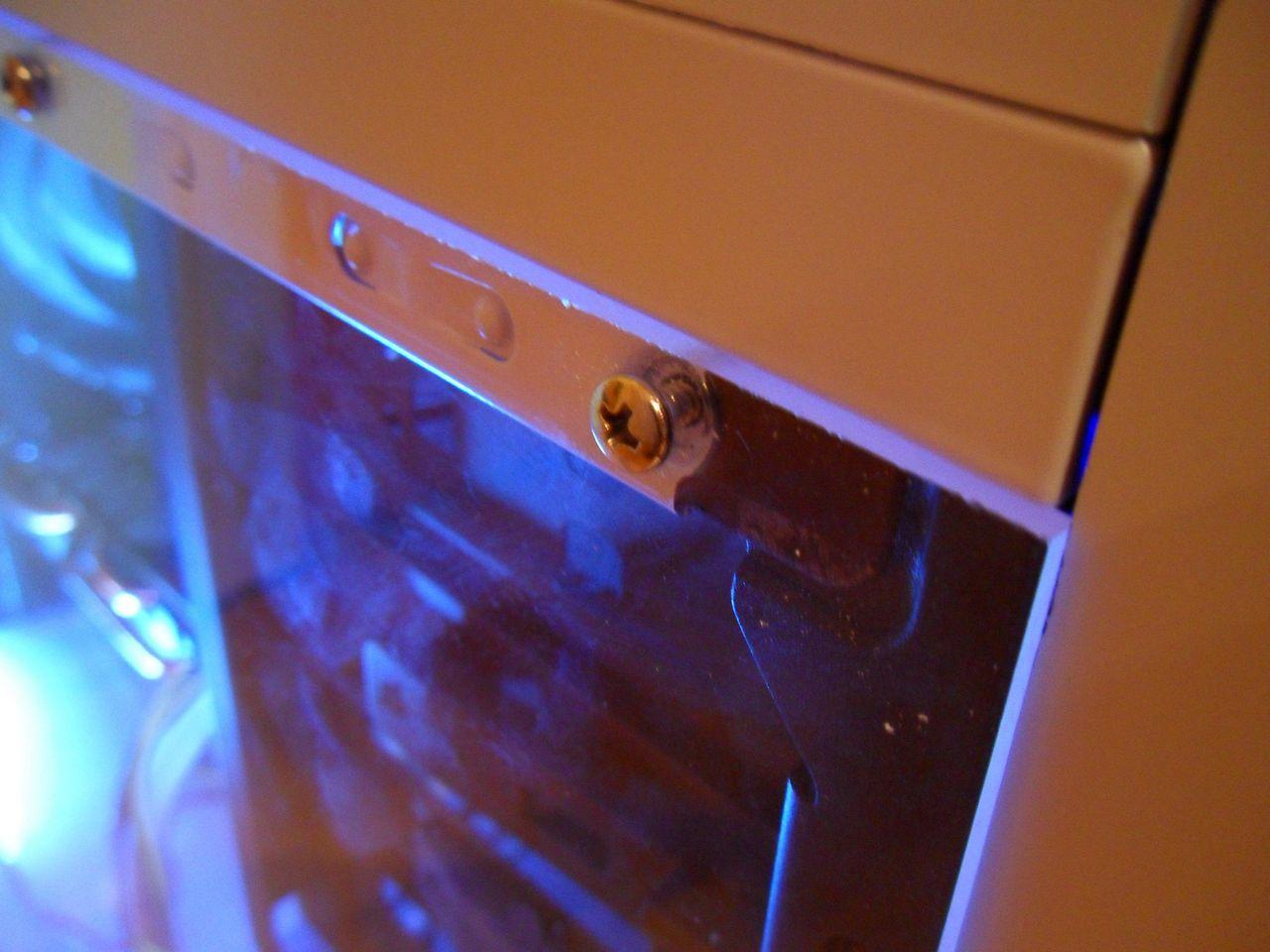 [31/08/2012] Update vom 31.08.: Finale Bilder des kontrastreichen PCs (22)