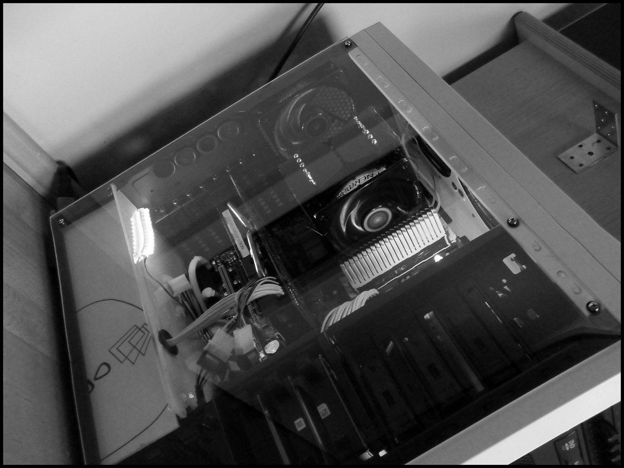 [31/08/2012] Update vom 31.08.: Finale Bilder des kontrastreichen PCs (27)