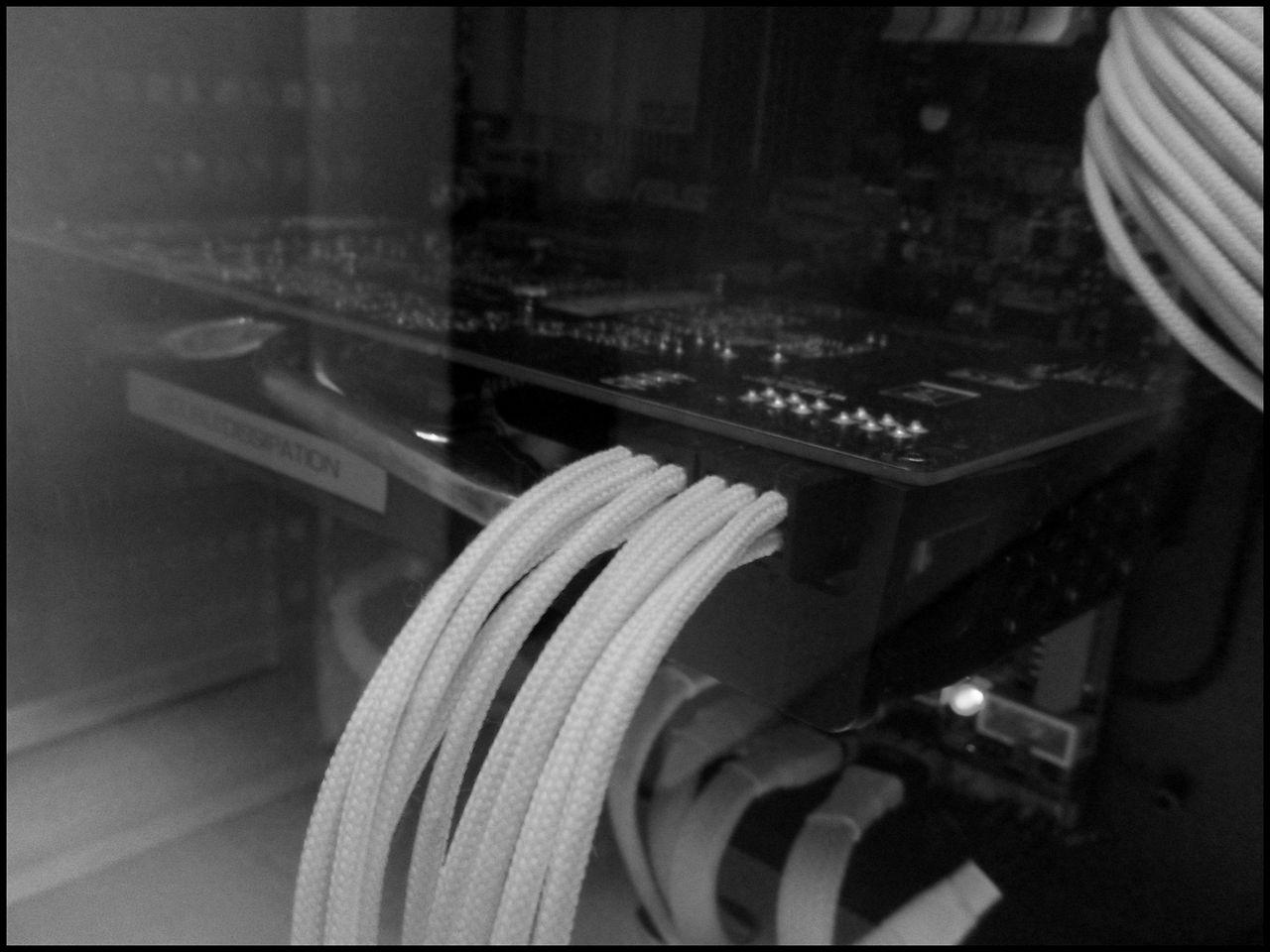 [31/08/2012] Update vom 31.08.: Finale Bilder des kontrastreichen PCs (30)