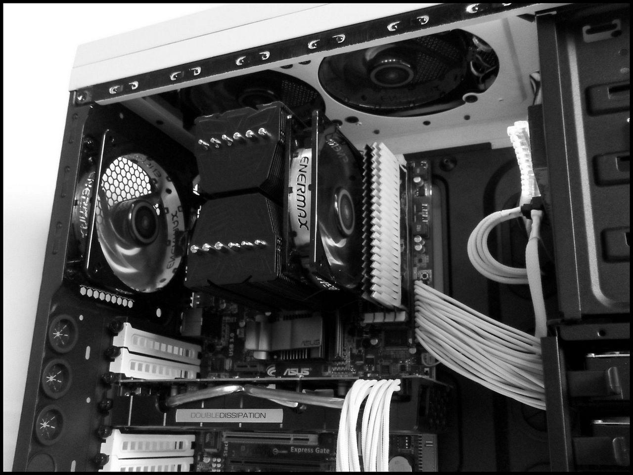 [31/08/2012] Update vom 31.08.: Finale Bilder des kontrastreichen PCs (44)