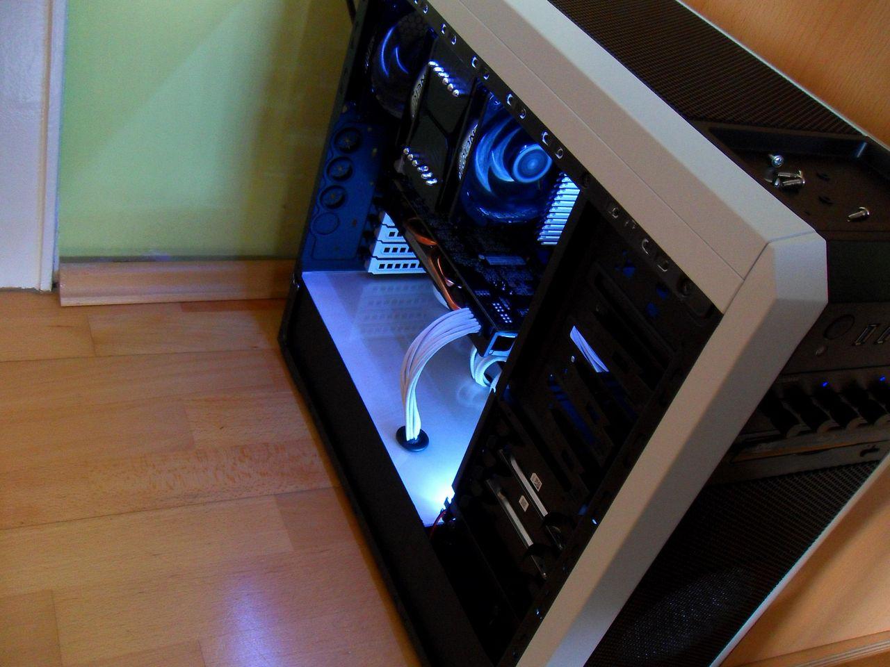 [31/08/2012] Update vom 31.08.: Finale Bilder des kontrastreichen PCs (46)