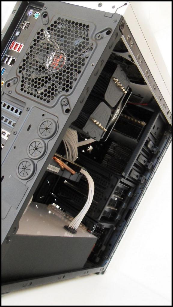 [31/08/2012] Update vom 31.08.: Finale Bilder des kontrastreichen PCs (61)