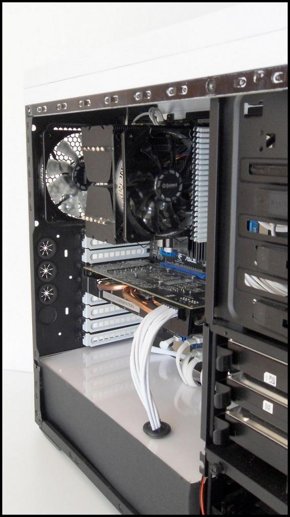 [31/08/2012] Update vom 31.08.: Finale Bilder des kontrastreichen PCs (62)