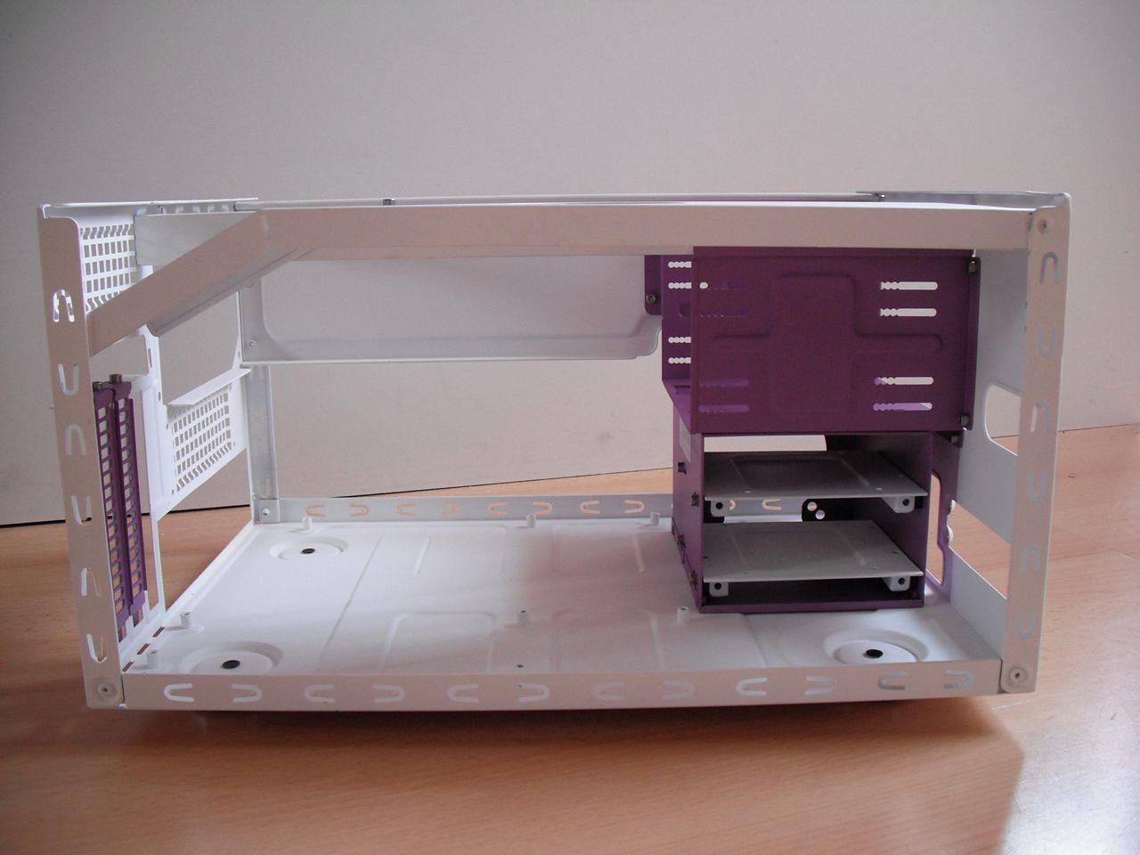 [30/08/2012] Update vom 30.08.: mehr weiß-violette Hardware (5)