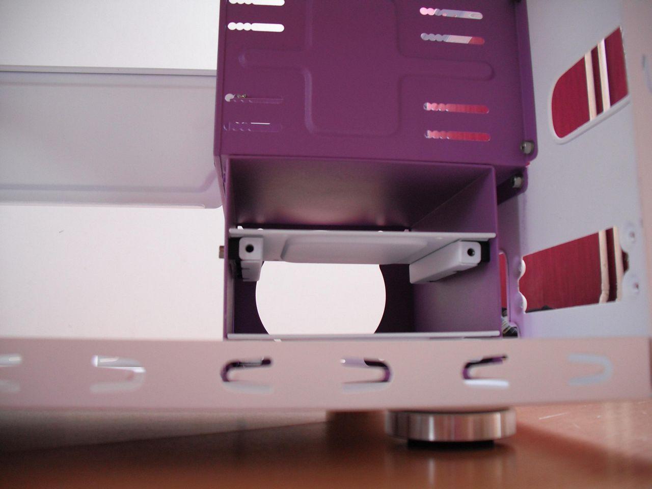 [30/08/2012] Update vom 30.08.: mehr weiß-violette Hardware (10)