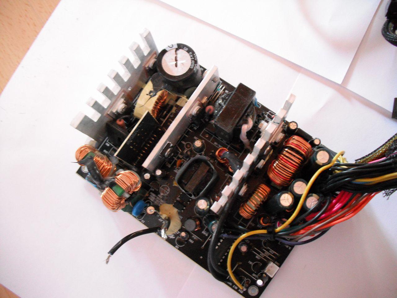 [30/08/2012] Update vom 30.08.: mehr weiß-violette Hardware (18)