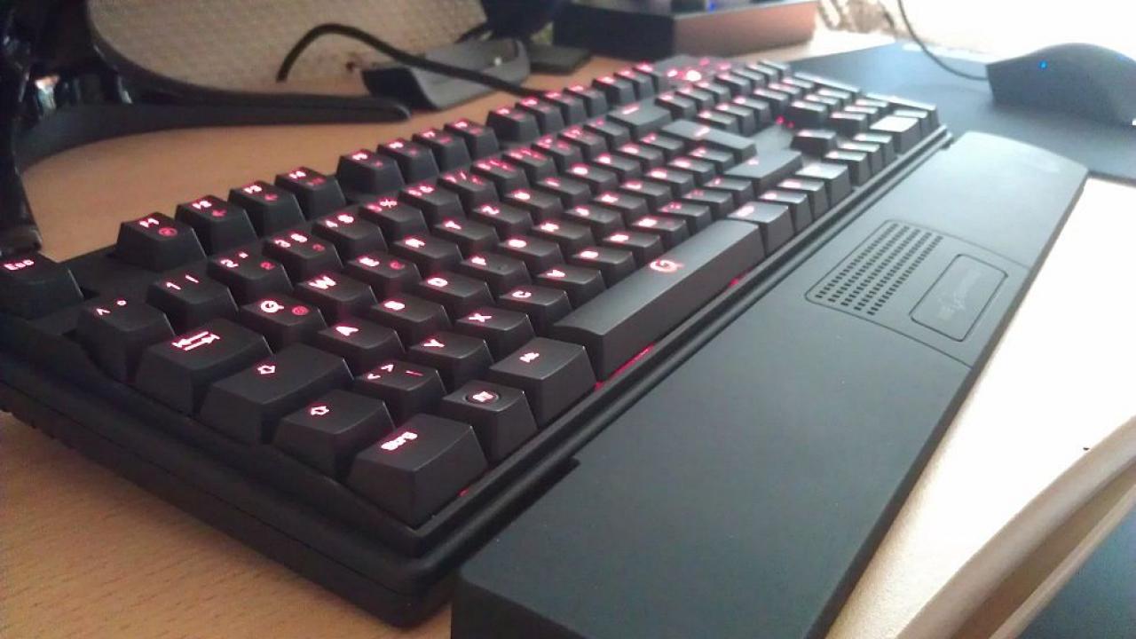 [24/08/2012] Update vom 25.08. mit Billardkugel-Trackball und Racing-Equipment aus Italien (13)