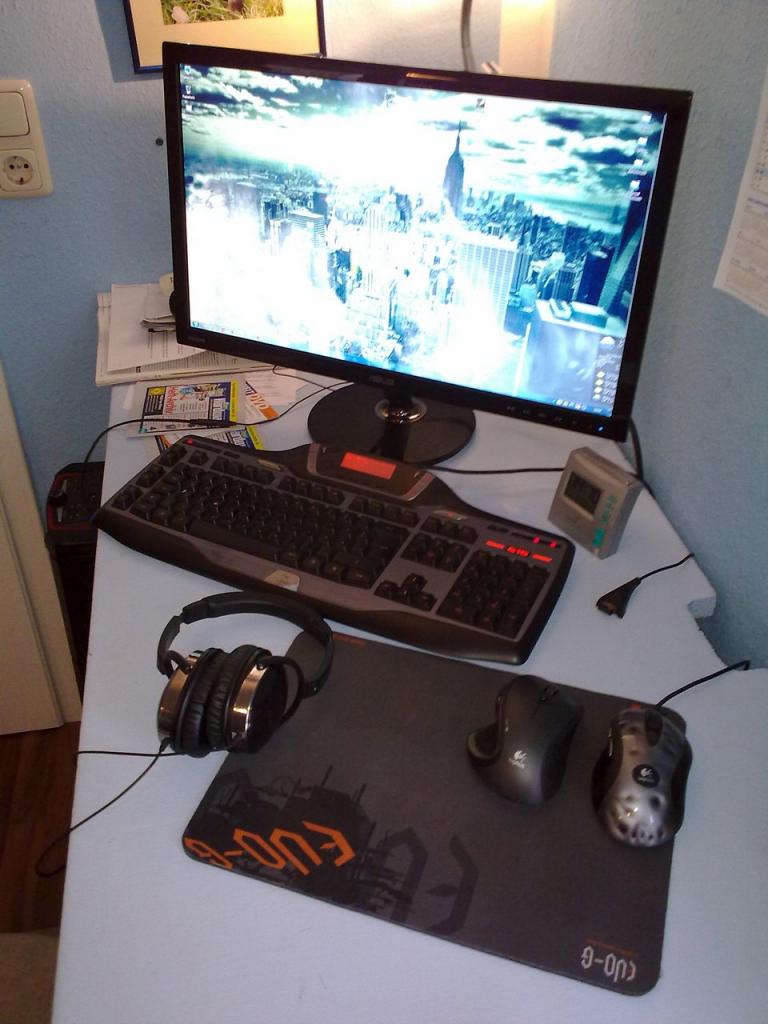 [24/08/2012] Update vom 25.08. mit Billardkugel-Trackball und Racing-Equipment aus Italien (15)