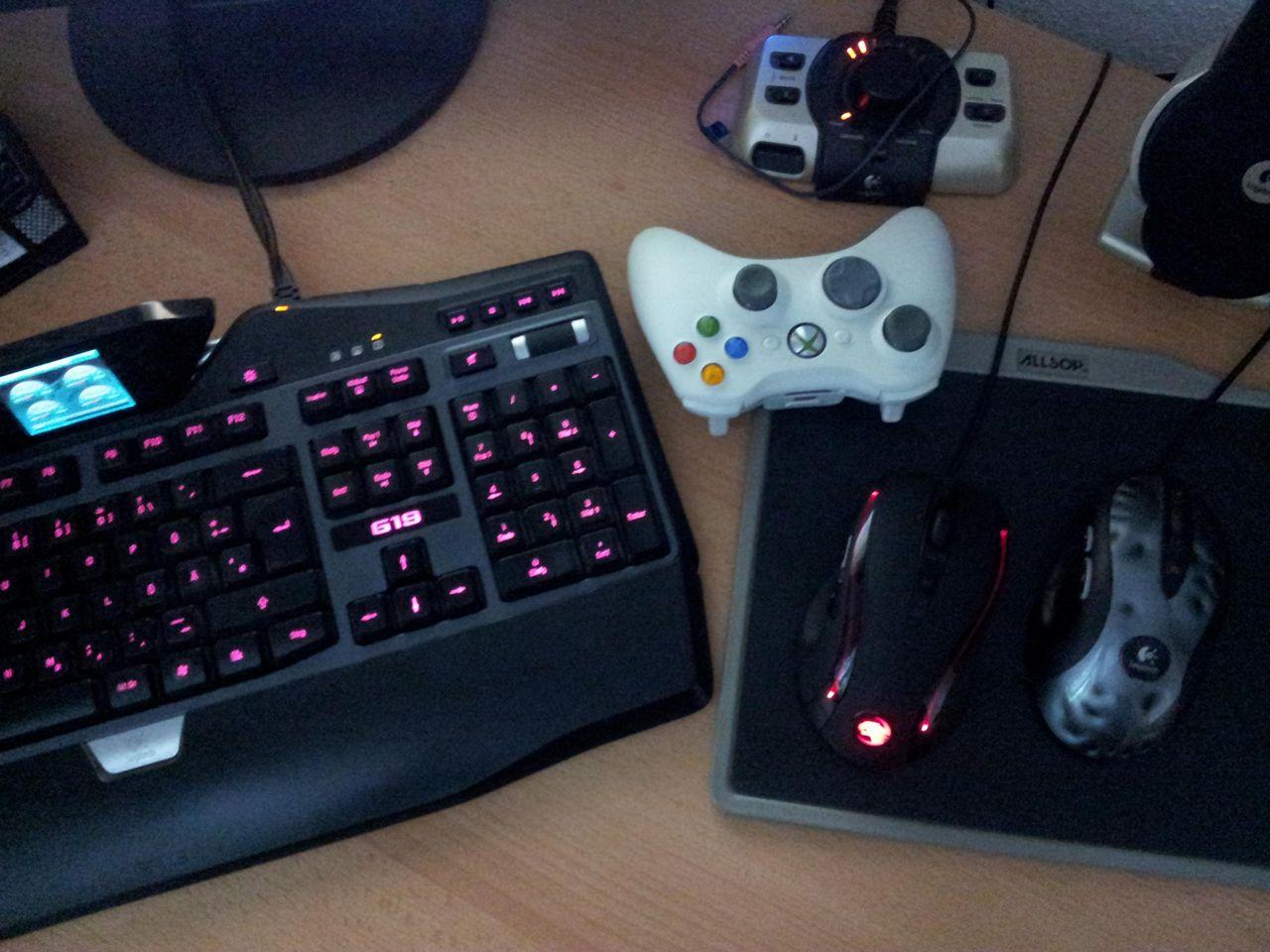[24/08/2012] Update vom 25.08. mit Billardkugel-Trackball und Racing-Equipment aus Italien (17)