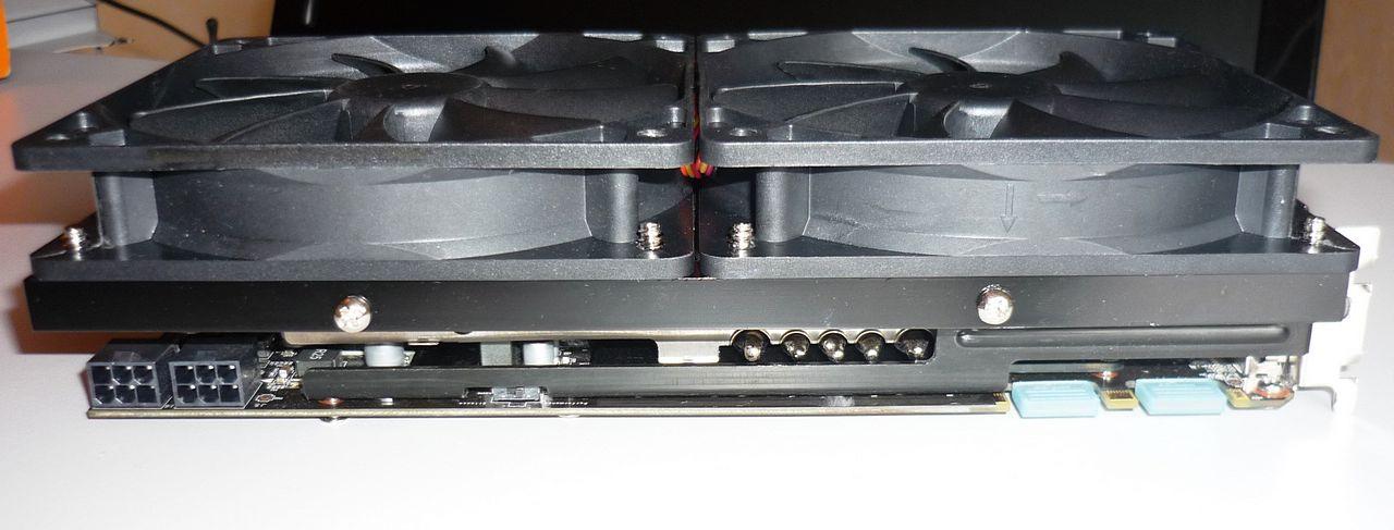 [31/08/2012] Update vom 02.09. mit nie im Handel erschienener Test-Platine, Adapter für Retro-Karten und mehr (14)