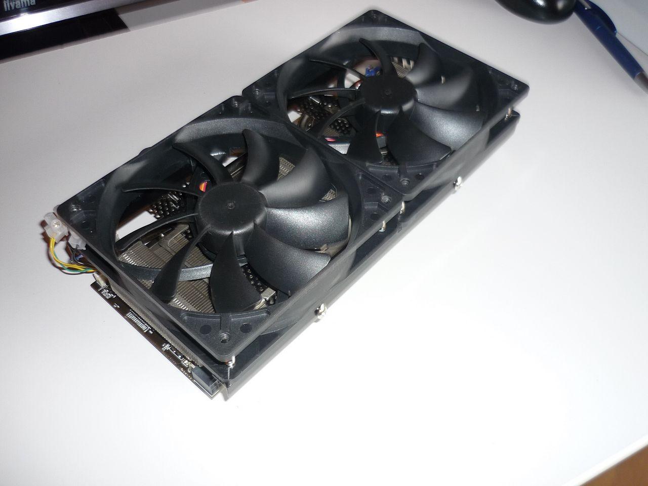 [31/08/2012] Update vom 02.09. mit nie im Handel erschienener Test-Platine, Adapter für Retro-Karten und mehr (15)