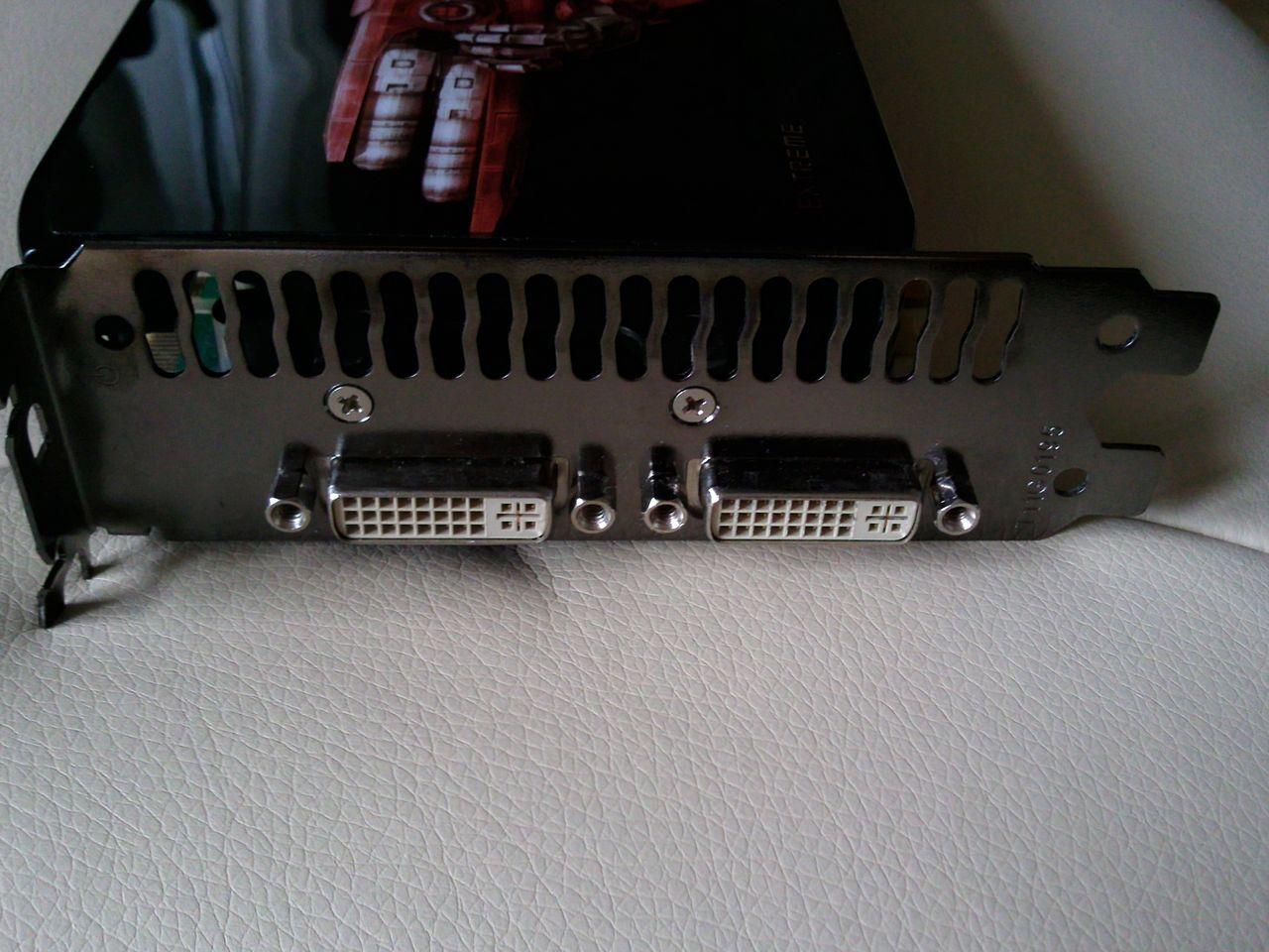 [31/08/2012] Update vom 02.09. mit nie im Handel erschienener Test-Platine, Adapter für Retro-Karten und mehr (17)