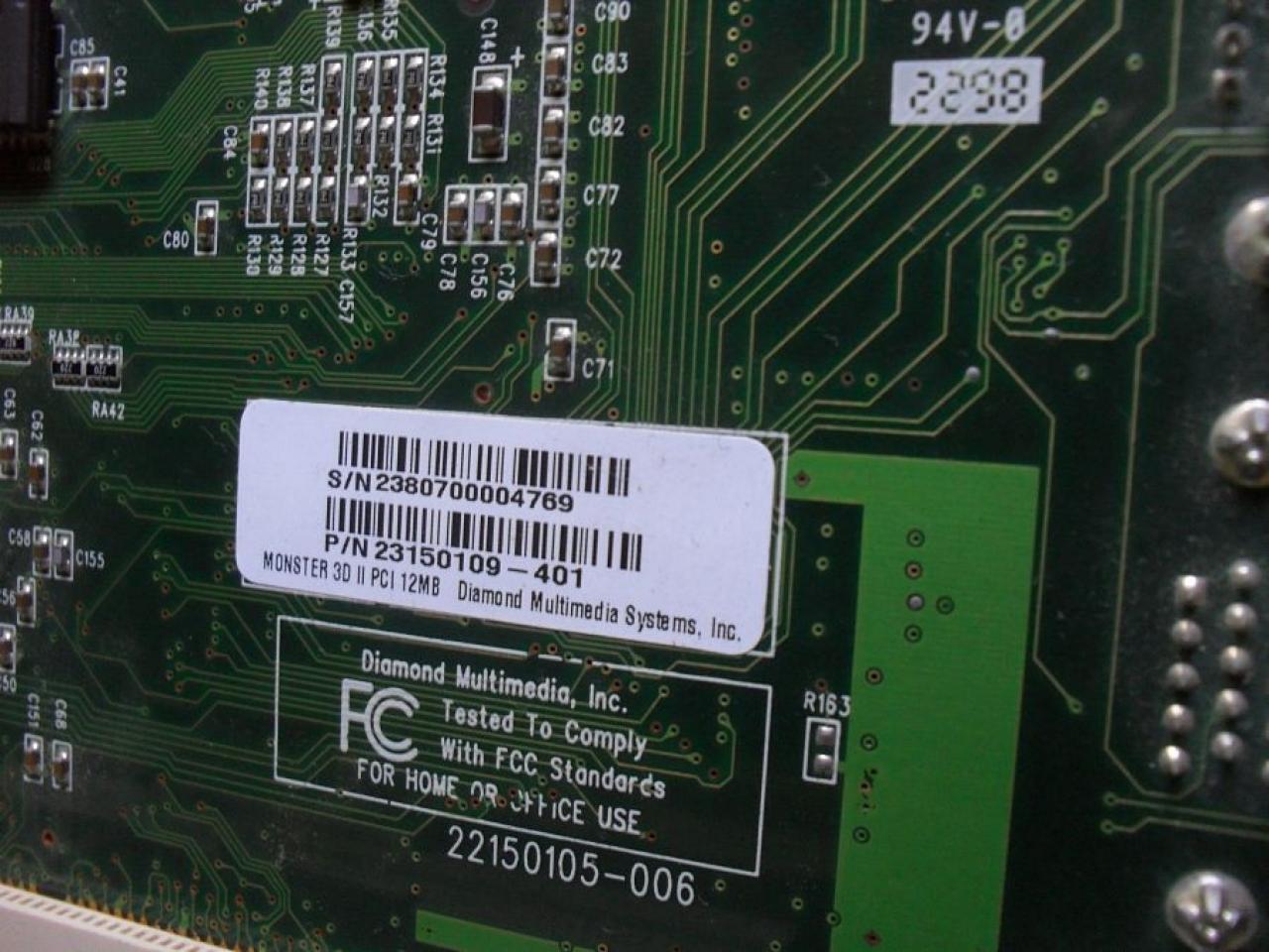 [31/08/2012] Update vom 02.09. mit nie im Handel erschienener Test-Platine, Adapter für Retro-Karten und mehr (36)