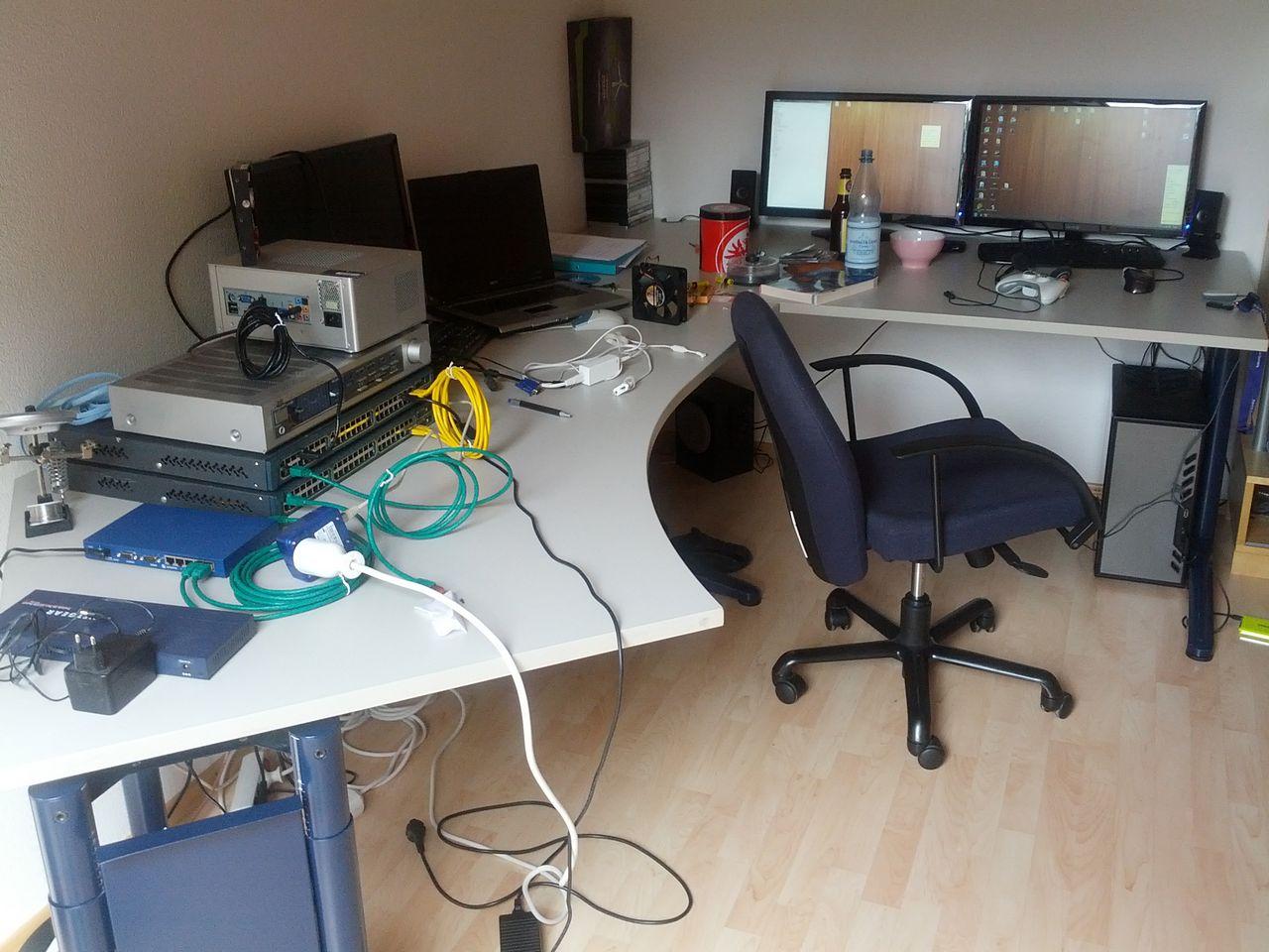 [10/08/2012] Update vom 12.08. mit Wandbemalung, Mischpulten und tierischen Schlafplätzen (31)