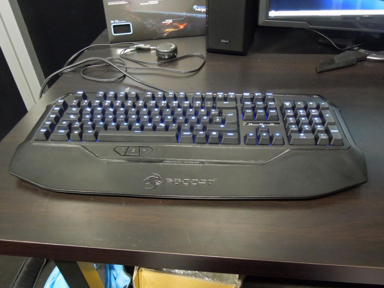[16/08/2012] Roccat präsentiert Prototyp der ersten mechanischen Tastatur (1)